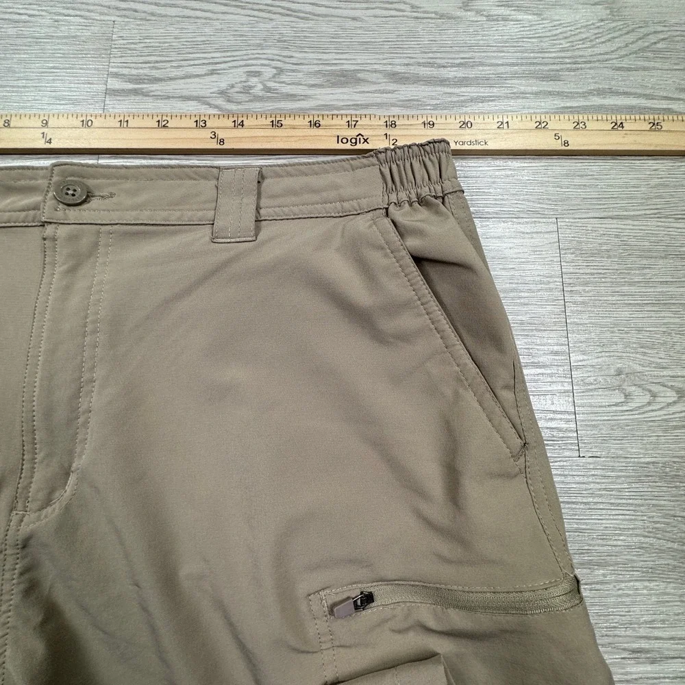 Fintech Men's Performance Fishing Shorts Brown XXL Stretch Cargo Pockets Coastal
